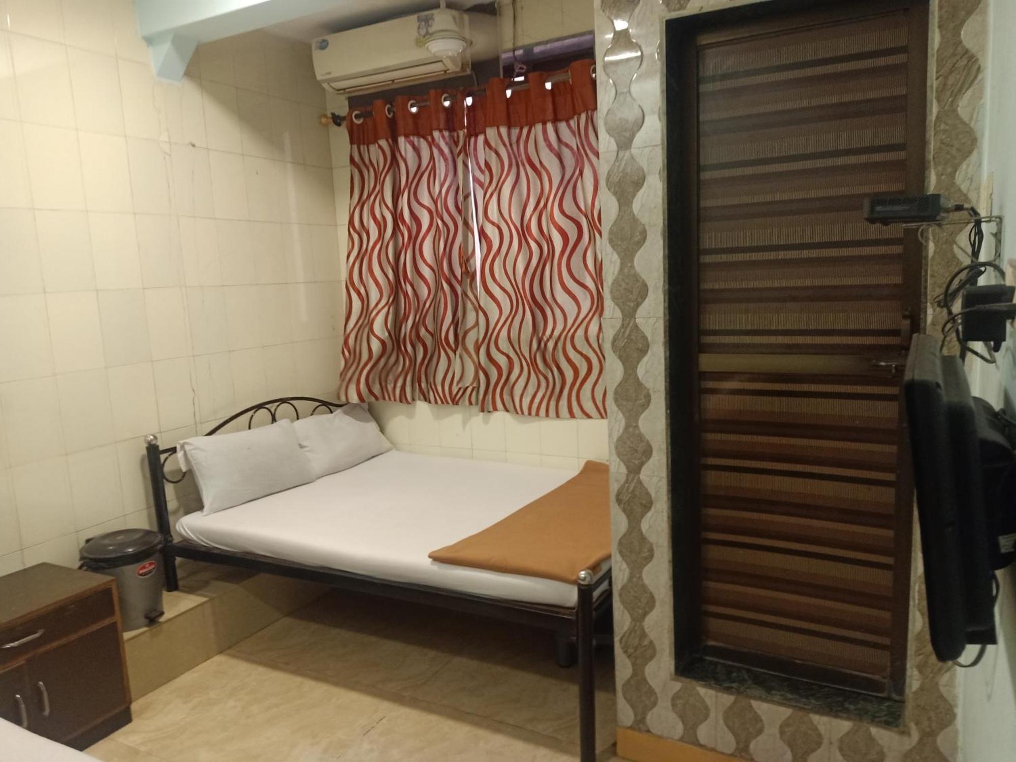 Hotel Central Inn มุมไบ ห้อง รูปภาพ